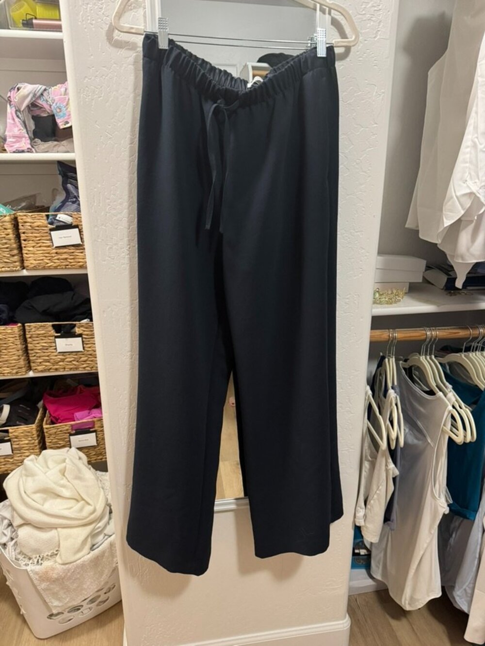 Aritzia Crepette Wide Leg Drawstring Pants Navy Size L